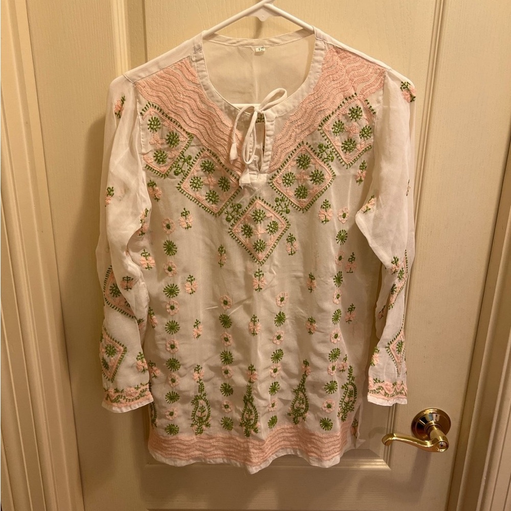 Indian kurti style top! NWOT, modern mesh top